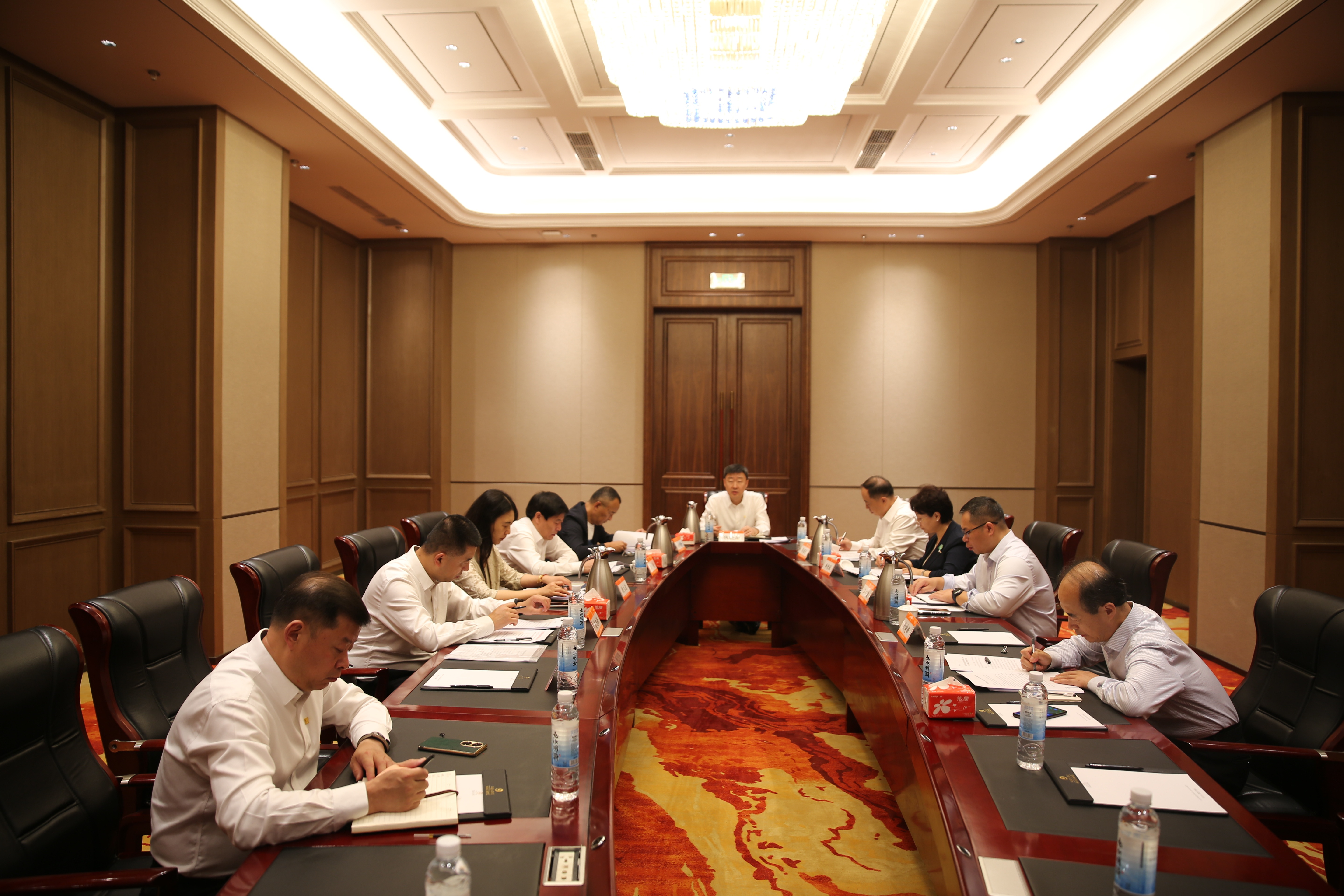 集團黨委常委會召開會議 重溫習(xí)近平總書記重要回信精神 研究有關(guān)事項